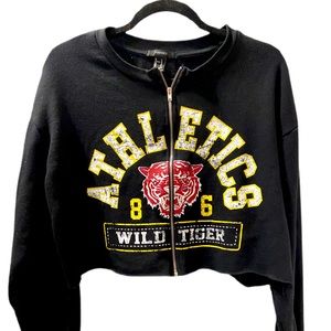 Black long sleeve Forever 21  jersey zip - crop top